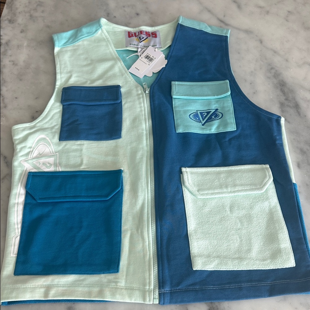 Guess x J Balvin 2020 Men's Blue and Light Blue vest - Picture 6 of 10